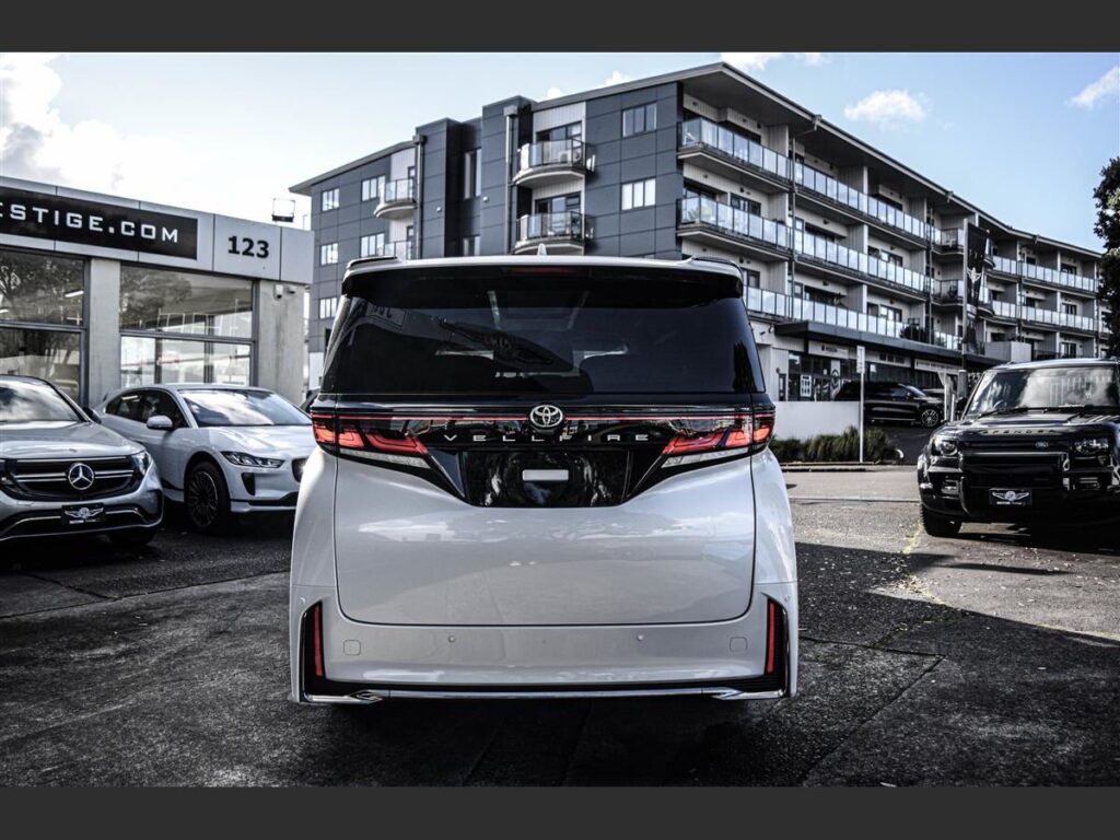 2024 Toyota Vellfire