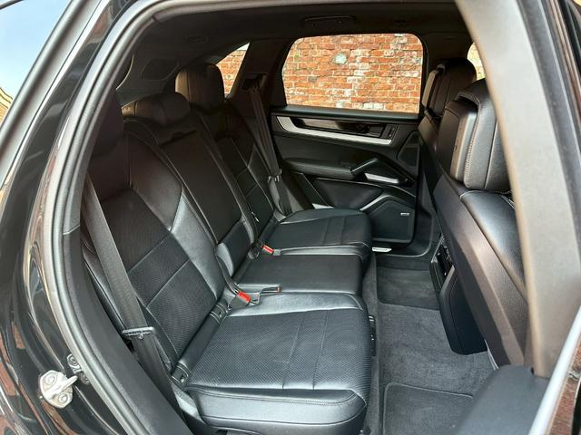 2024 Porsche Cayenne