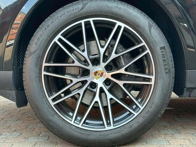 2024 Porsche Cayenne