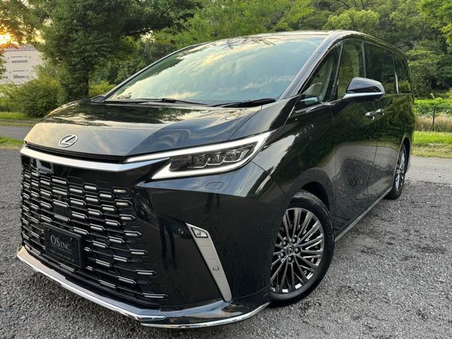 2024 Lexus LM