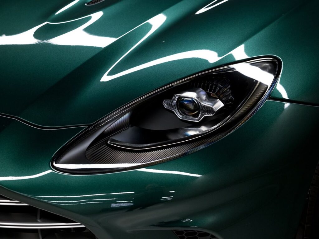 2024 Aston Martin DBX