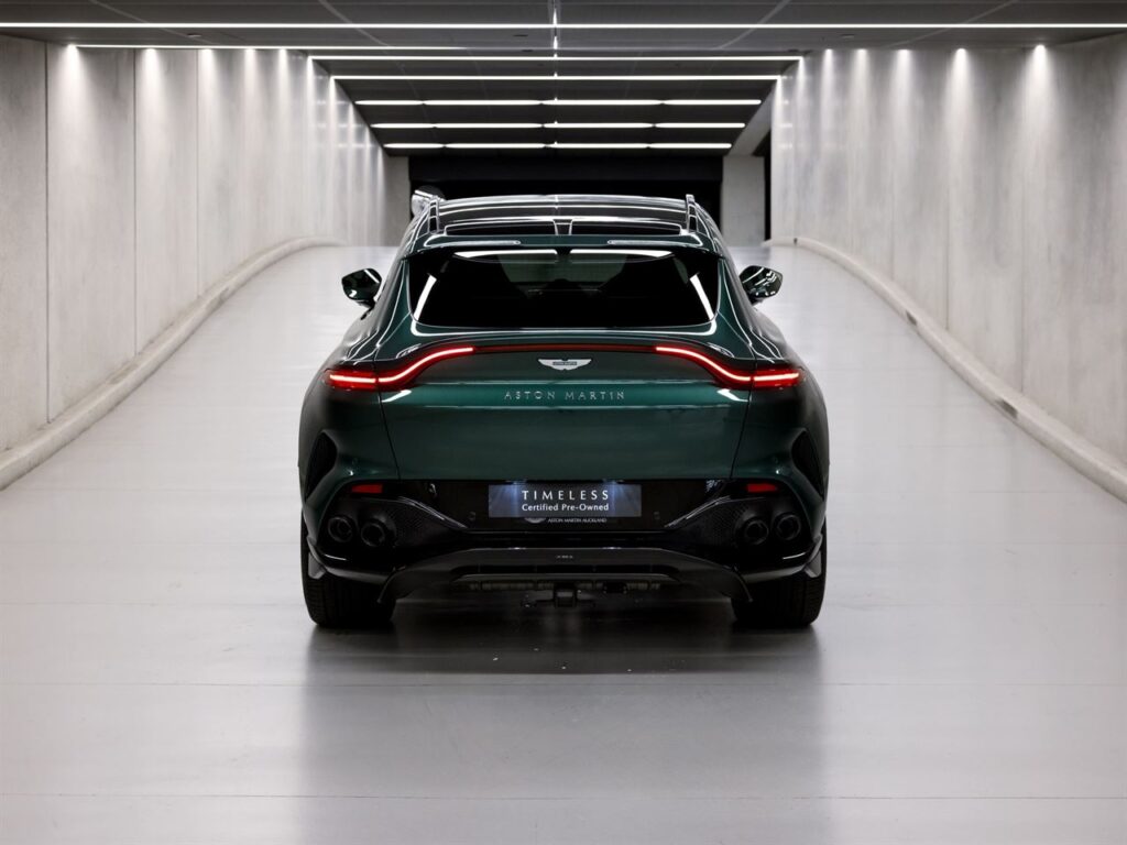 2024 Aston Martin DBX