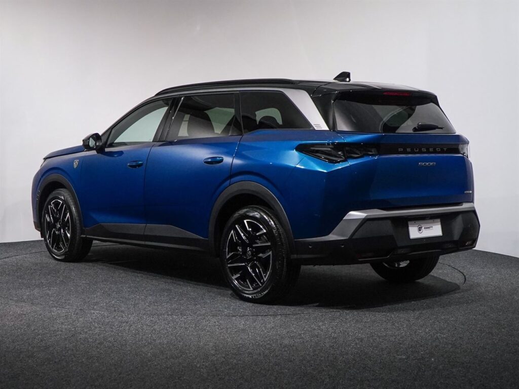 2024 Peugeot 5008