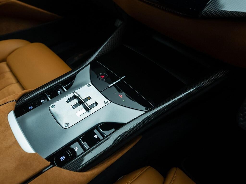 2025 Ferrari Purosangue