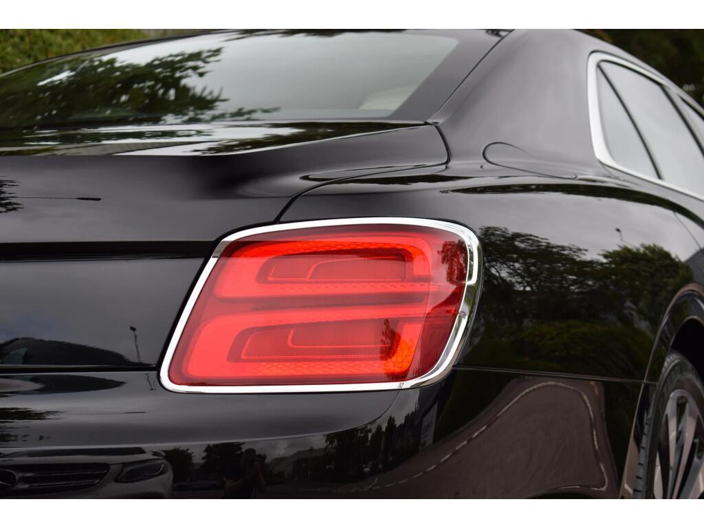 2025 Bentley Flying Spur
